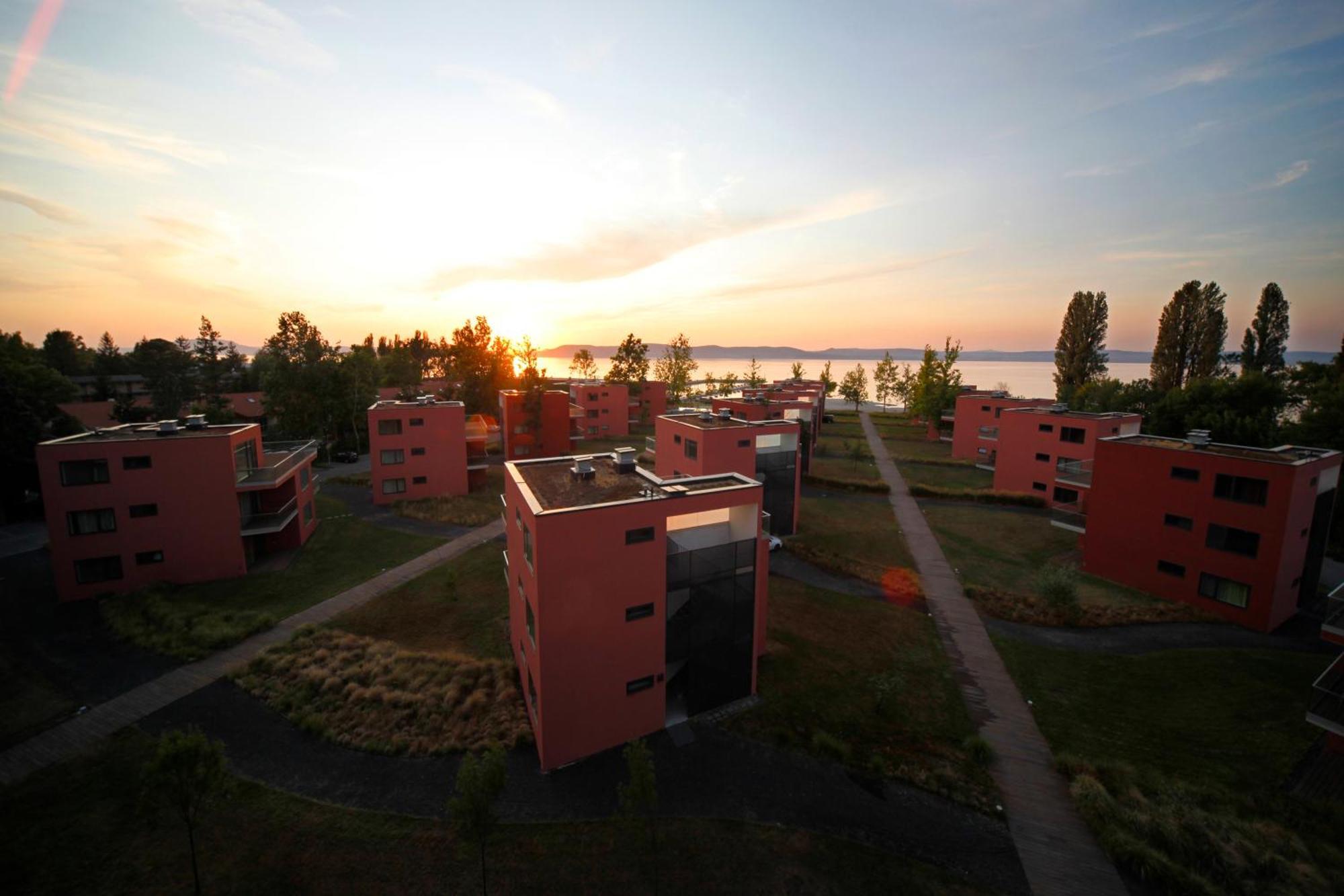 Bavaria Club Apartman Balatonlelle Kültér fotó