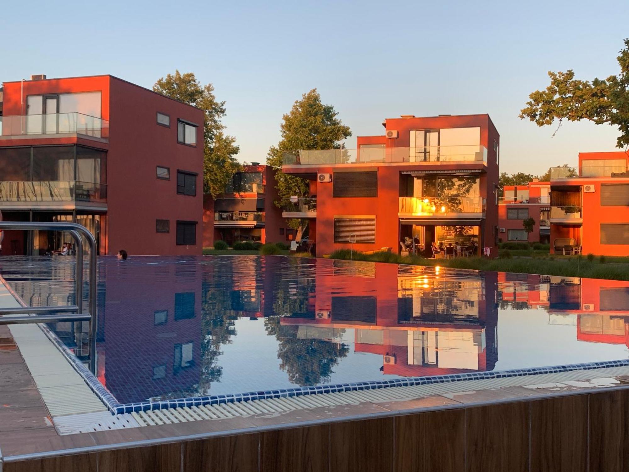 Bavaria Club Apartman Balatonlelle Kültér fotó