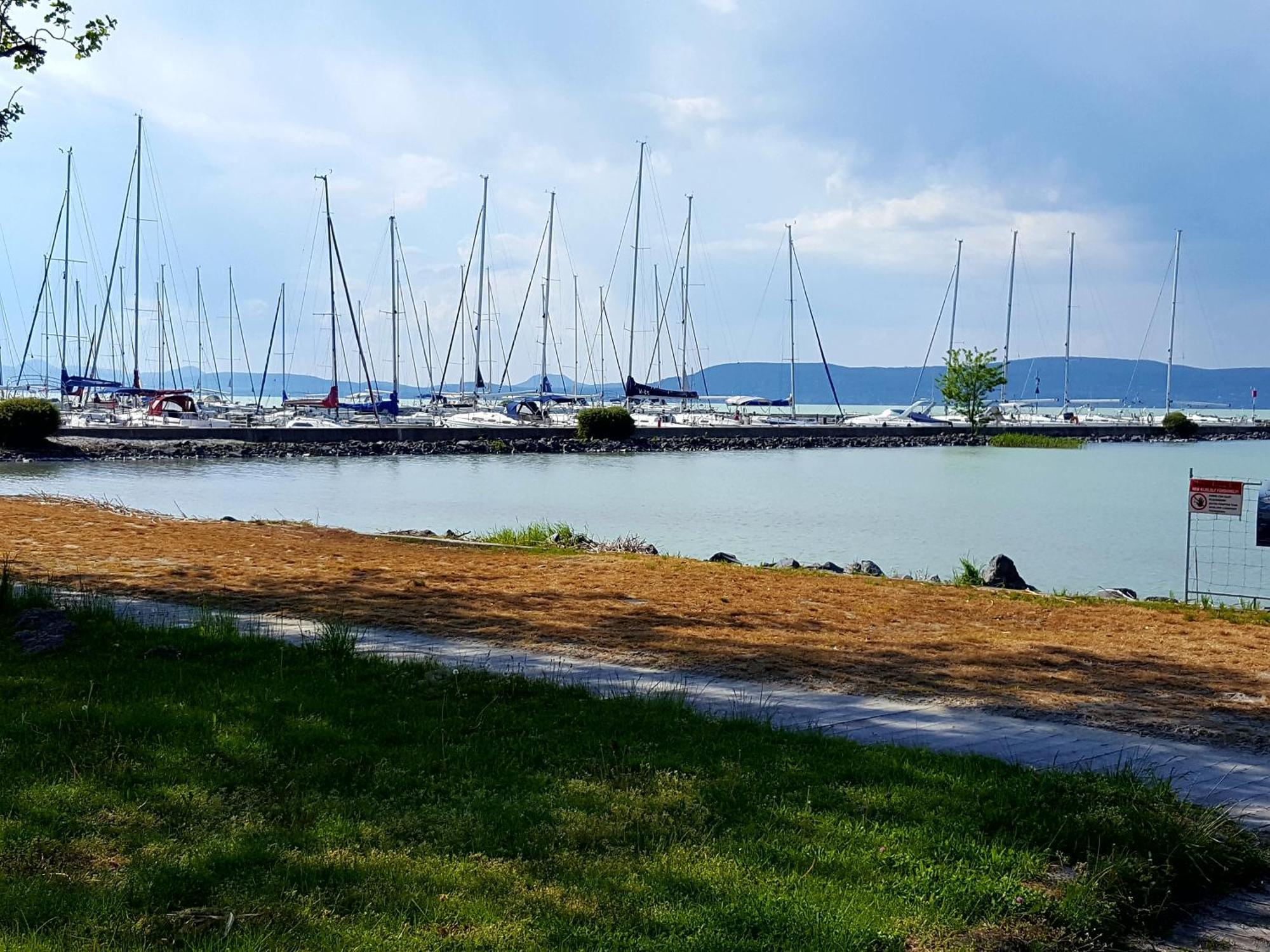 Bavaria Club Apartman Balatonlelle Kültér fotó