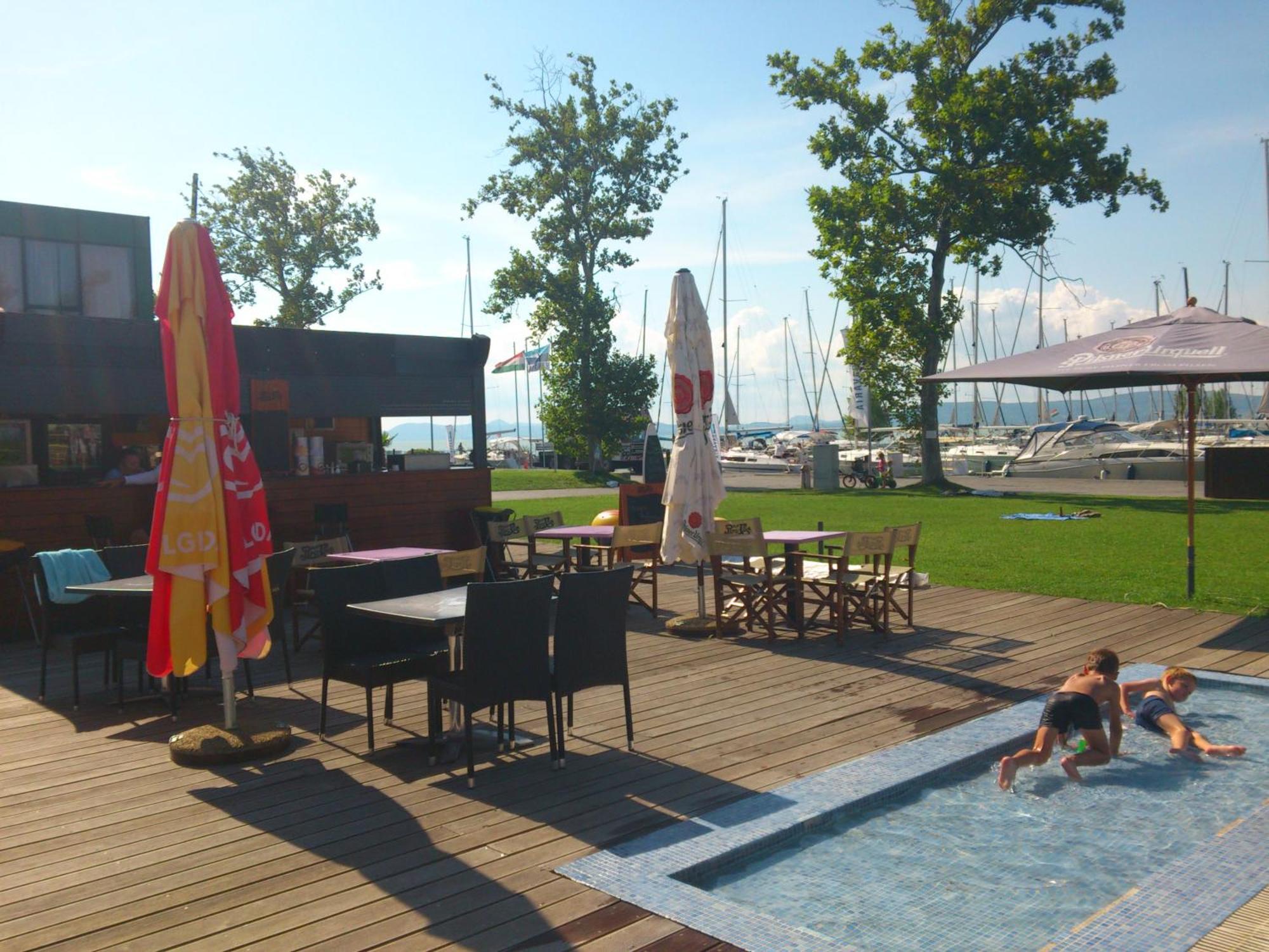 Bavaria Club Apartman Balatonlelle Kültér fotó