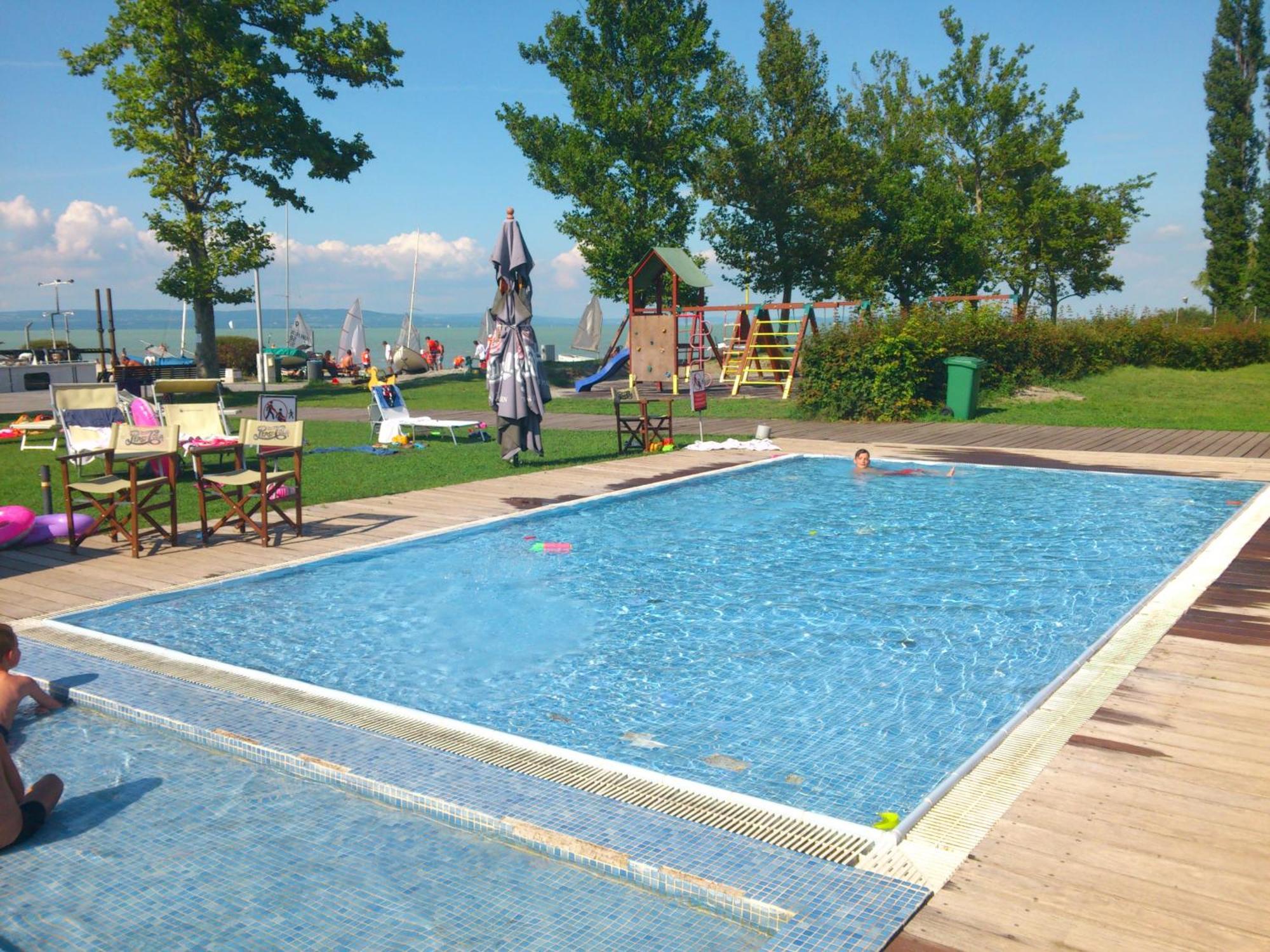 Bavaria Club Apartman Balatonlelle Kültér fotó