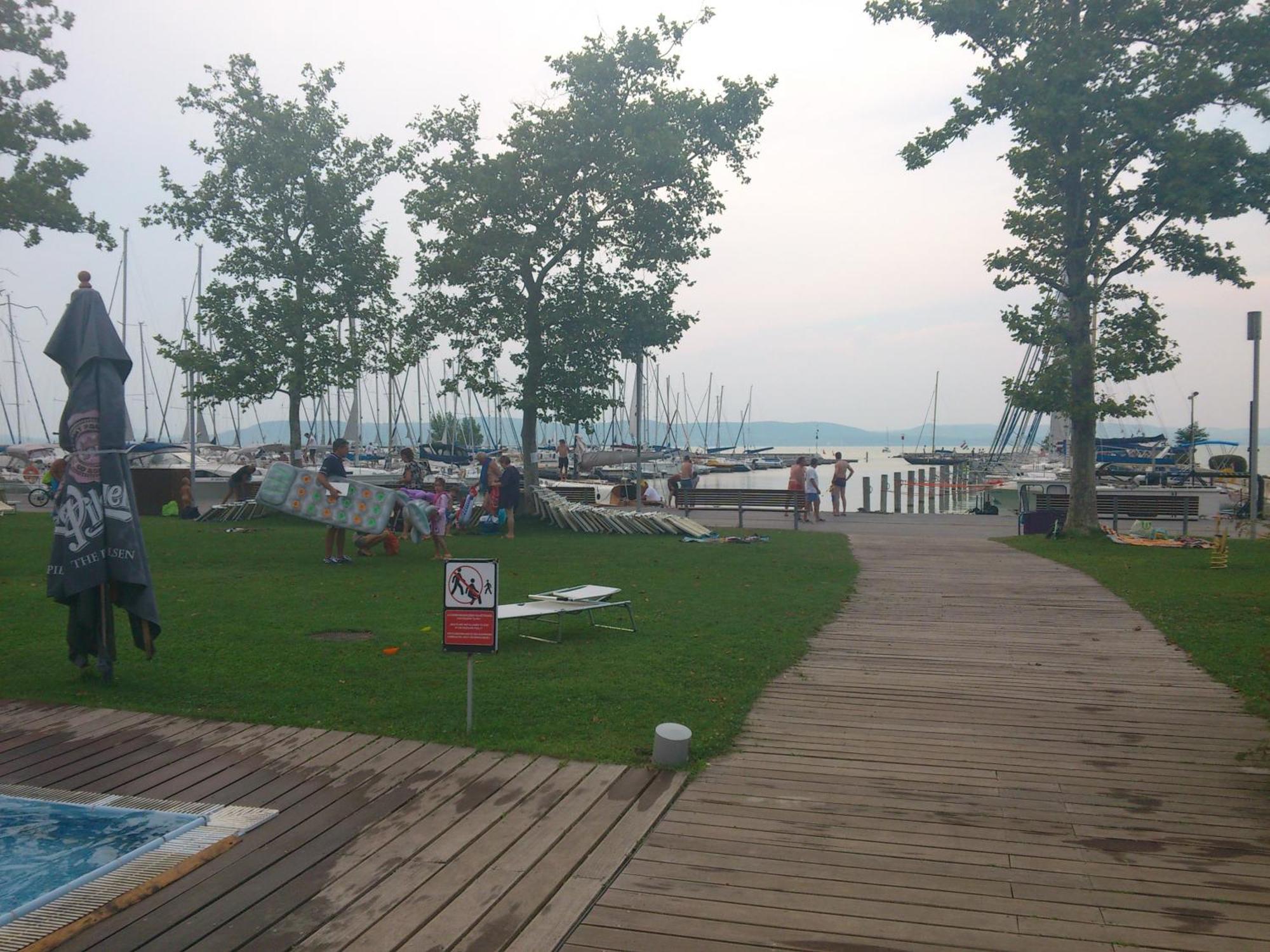 Bavaria Club Apartman Balatonlelle Kültér fotó