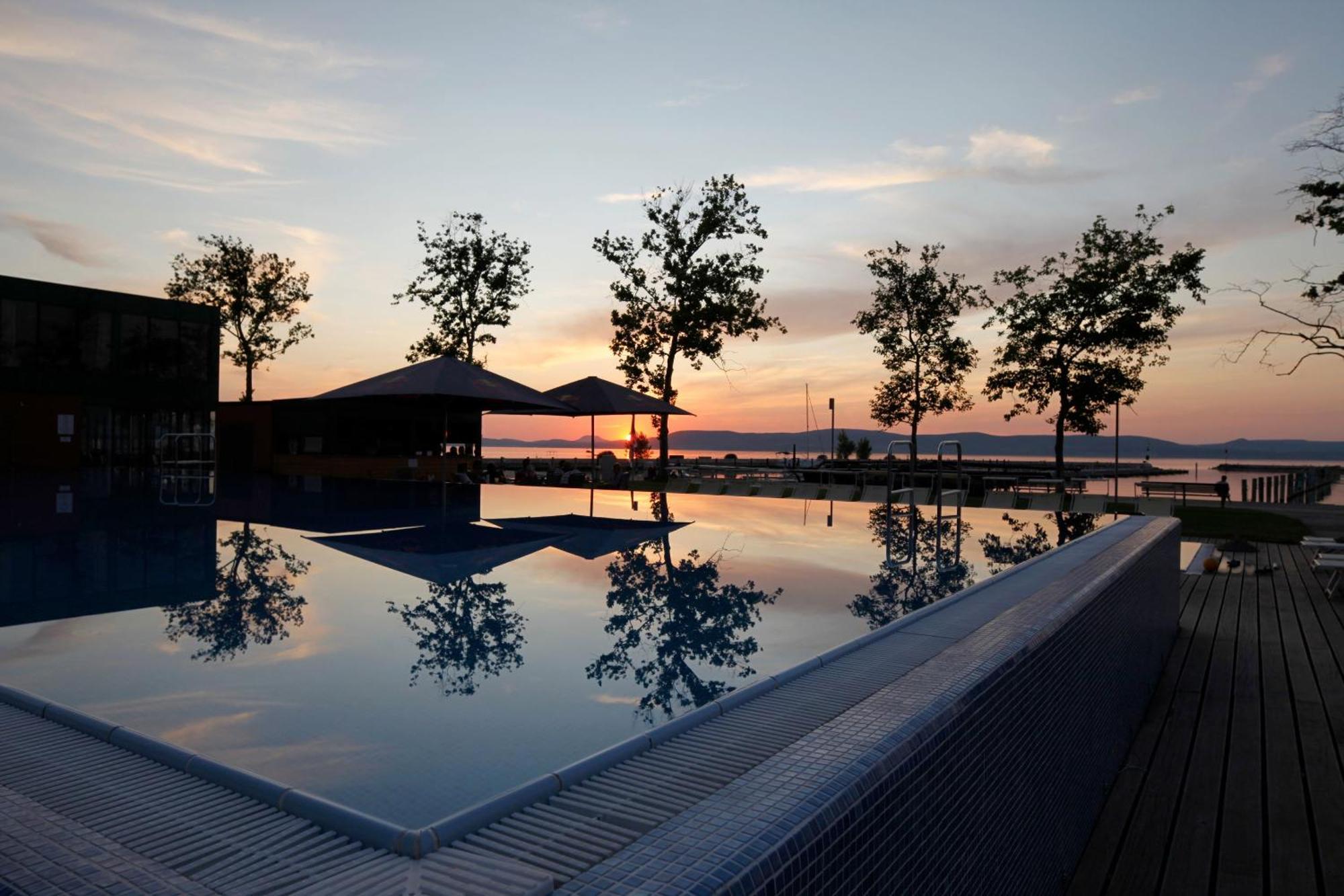 Bavaria Club Apartman Balatonlelle Kültér fotó